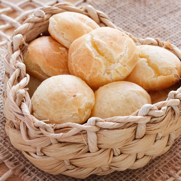 ブラジル スナック pao de queijo (チーズ パン) — ストック写真