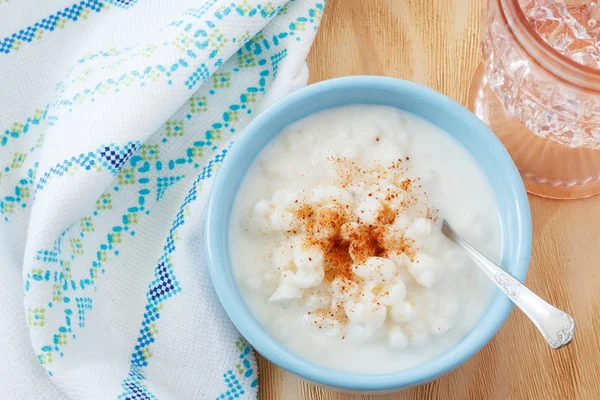 Postre brasileño canjica de maíz blanco —  Fotos de Stock