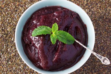 Brezilyalı tatlı Acai pulp