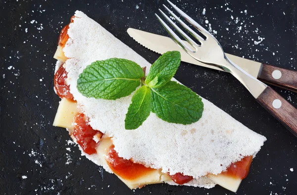 Casabe (bammy, beiju, bob, biju) - flatbread from cassava (tapio
