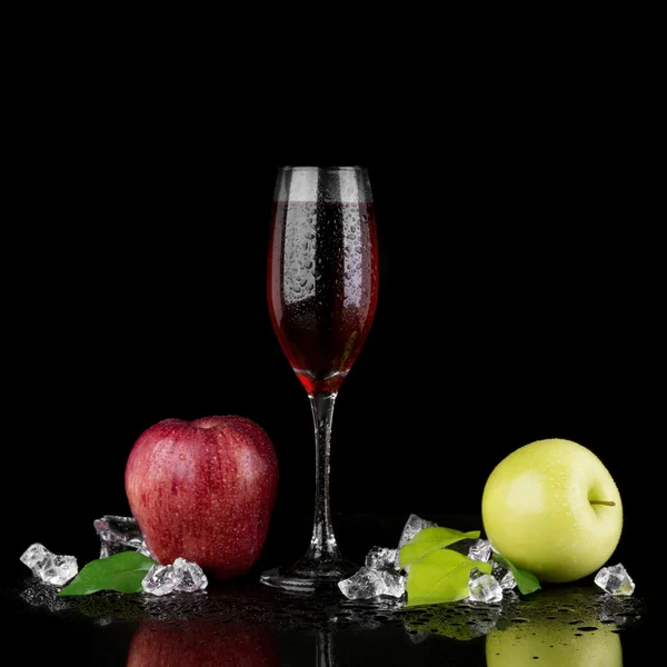 Champagne glass with apple — Stock Photo, Image