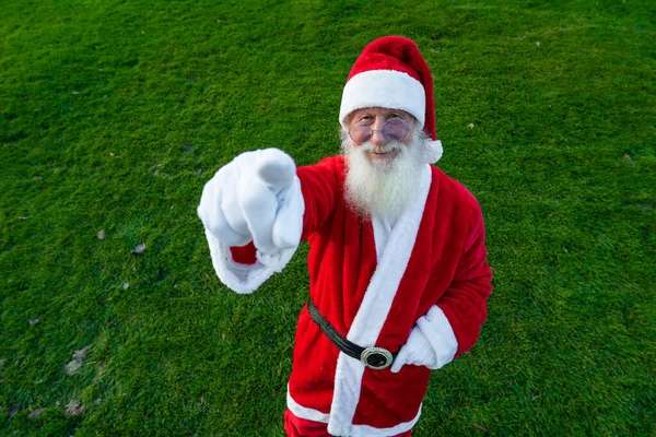 Noël Père Noël Souriant Avec Des Gants Blancs Pointe Son — Photo