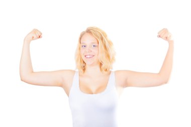 Genç kız kasları gösterilen