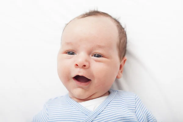 Lykkelig nyfødt baby - Stock-foto