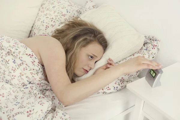 Adolescenta se trezește târziu — Fotografie, imagine de stoc
