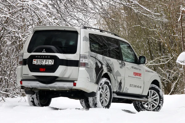 Nuevo Mitsubishi Pajero — Foto de Stock