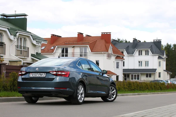 Nieuwe Skoda Superb — Stockfoto