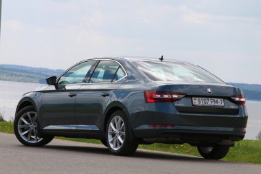 Yeni Skoda Superb