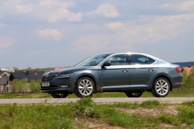 Yeni Skoda Superb