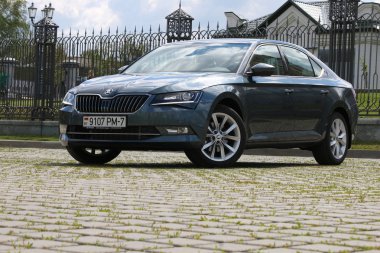 Yeni Skoda Superb