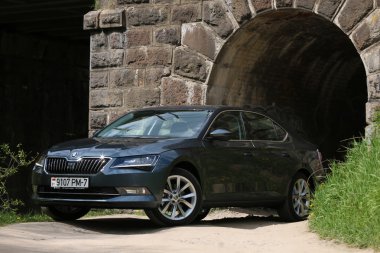 Yeni Skoda Superb
