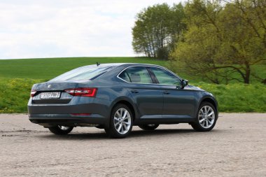 Yeni Skoda Superb
