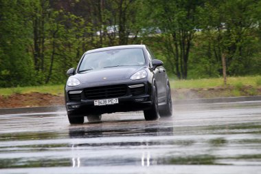 Yeni Porsche Cayenne Gts