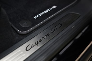 Porsche Cayenne Gts iç