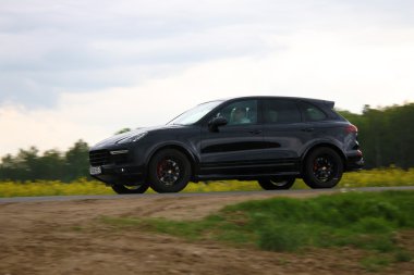 Yeni Porsche Cayenne Gts