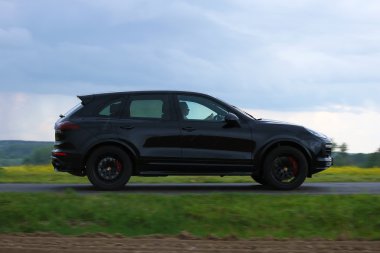 Yeni Porsche Cayenne Gts