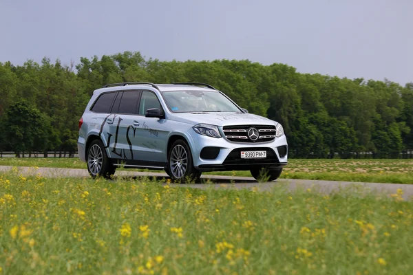 Mercedes-Benz Gls στο drive δοκιμής — Φωτογραφία Αρχείου