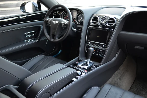 Bentley uçan mahmuz W12