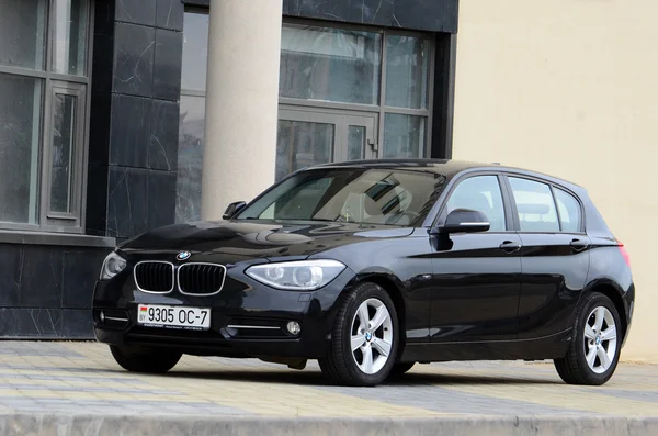 BMW 1-й серии на тест-драйве — стоковое фото