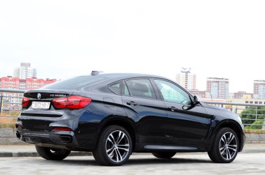Test sürüşü, BMW X 6 M50d