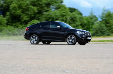 Test sürüşü, BMW X 6 M50d