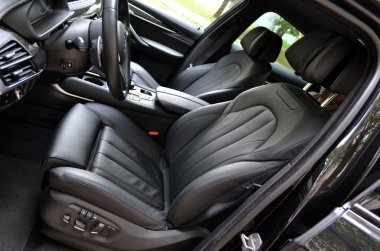 BMW X 6 M50d Salonu