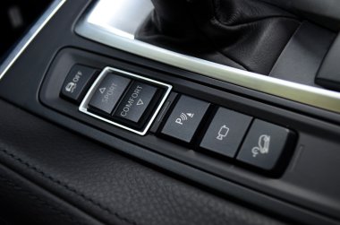 BMW X 6 M50d kontrol paneli