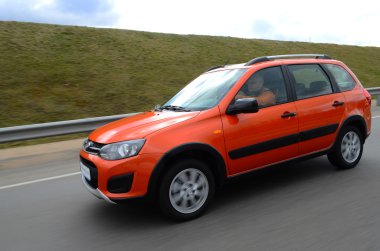 Lada Kalina çapraz