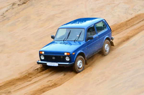 Lada 4 x 4 op testrit — Stockfoto