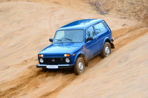 Lada 4 x 4 op testrit — Stockfoto