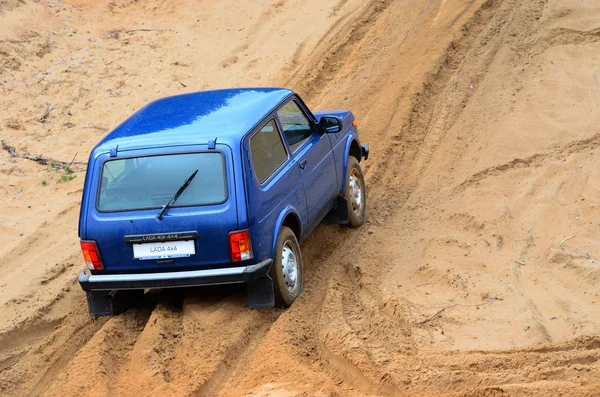 Lada 4х4 на тест-драйв — стокове фото