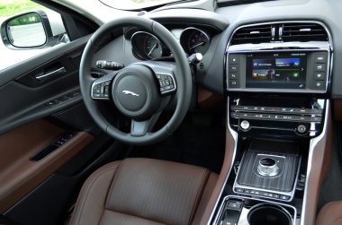 Yeni Jaguar Xe