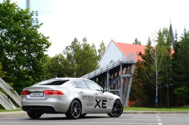 Yeni Jaguar Xe