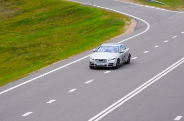 Yeni Jaguar Xe