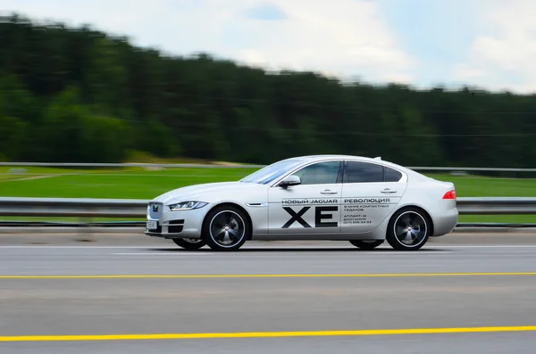 Nieuwe Jaguar Xe — Stockfoto