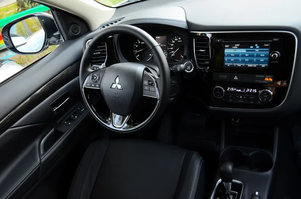 Yeni Mitsubishi Outlander