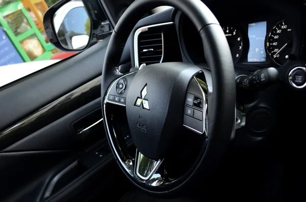 Yeni Mitsubishi Outlander