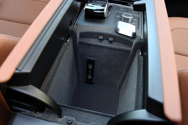 Mercedes-Benz GLE 400 panel kontrol Coupe — Stok Foto