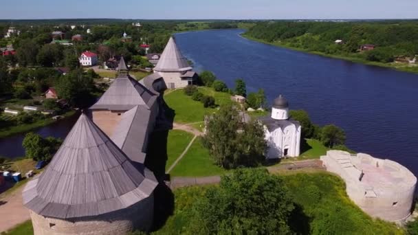 Fortaleza Staraya Ladoga Rio Volkhov — Vídeo de Stock