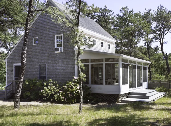 Salt box house in Cape Cod — Stock Photo, Image