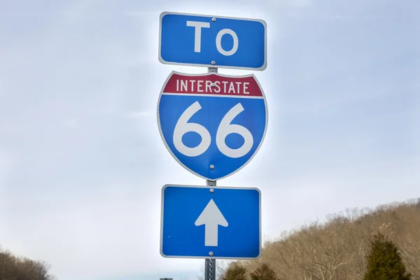 バージニア州のルート 66 の標識 ストックフォト