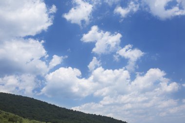 Bulutlar üzerinde Afton dağ, Va