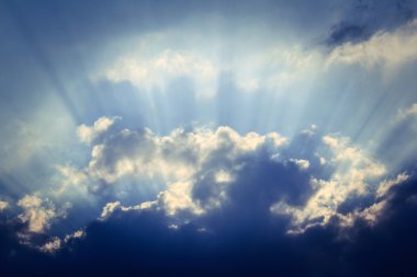 Sunburst - vintage gökyüzü arka plan - soyut retro bulutlar
