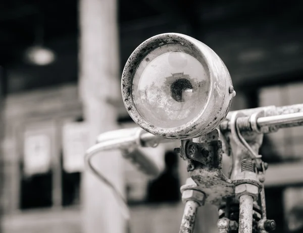 Bicicleta velha com filtro vintage — Fotografia de Stock