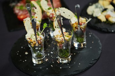 Güzel yemek Ziyafet tablo dekore edilmiş