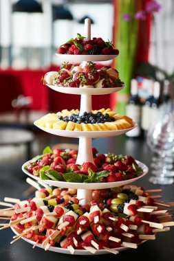 renkli sebze ve meyveleri piramit