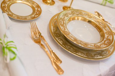 dekore edilmiş lüks masa