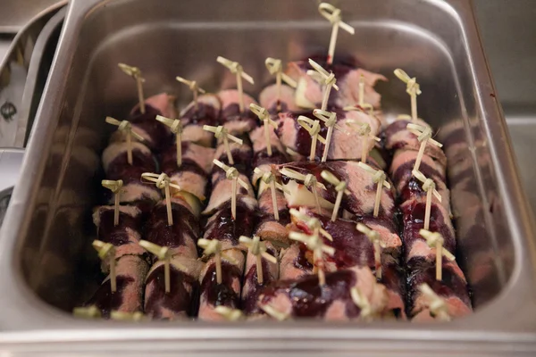 Preparing gourmet dish — Stock Photo, Image