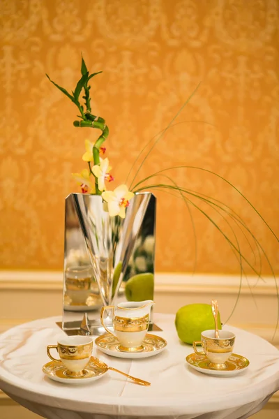 Luxury decorated table — Stock Photo, Image