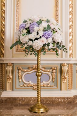 Klasik iç çiçeklenir